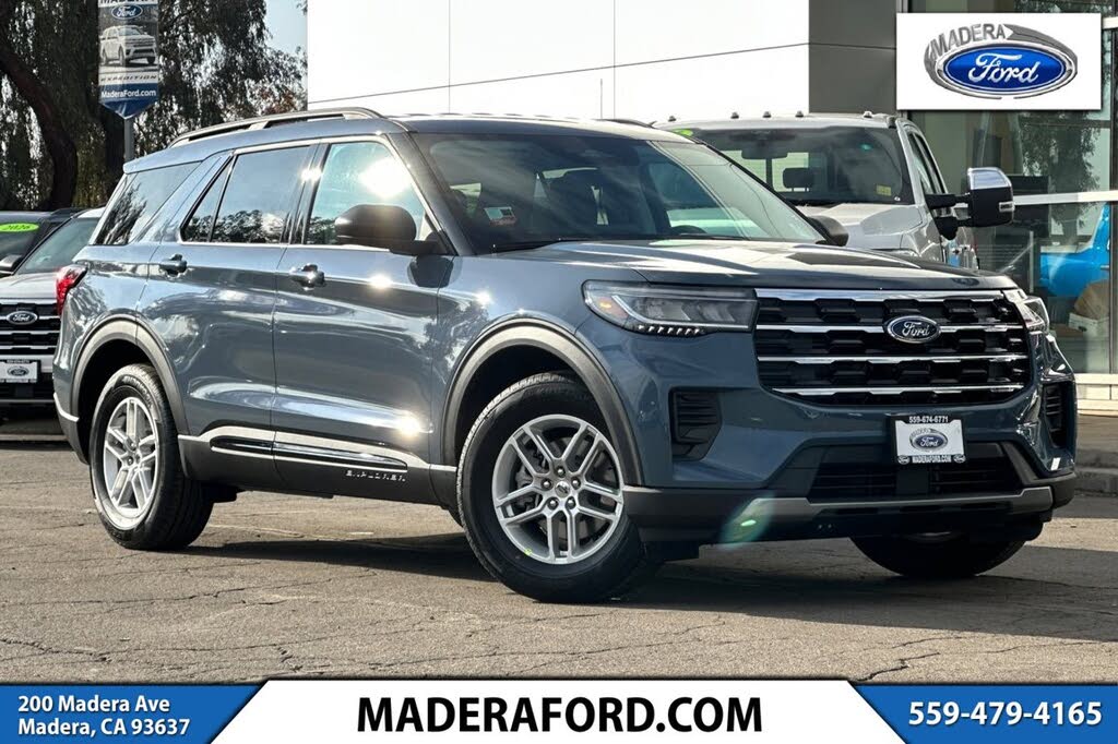 2026 Ford Explorer Active RWD