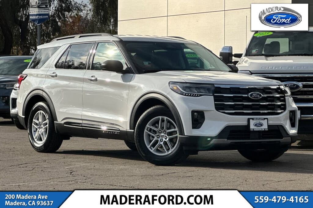 2026 Ford Explorer Active RWD