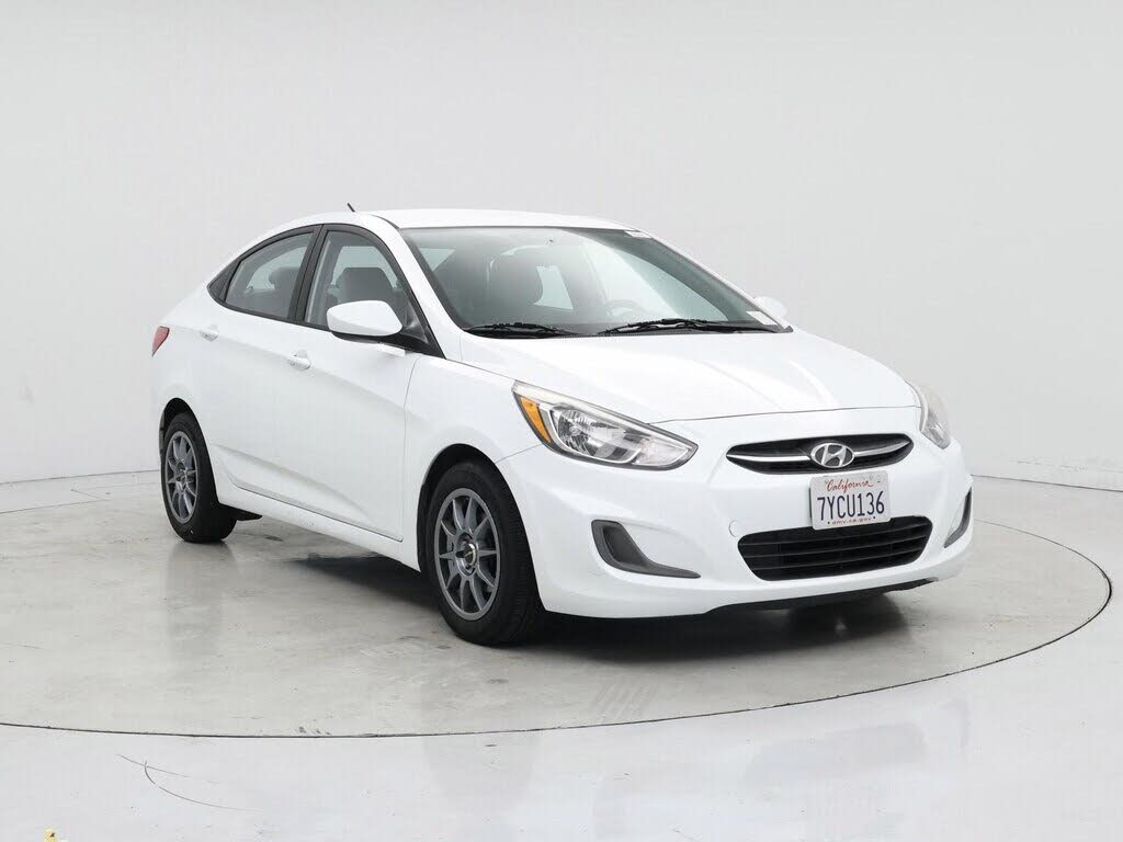 2016 Hyundai Accent SE Sedan FWD