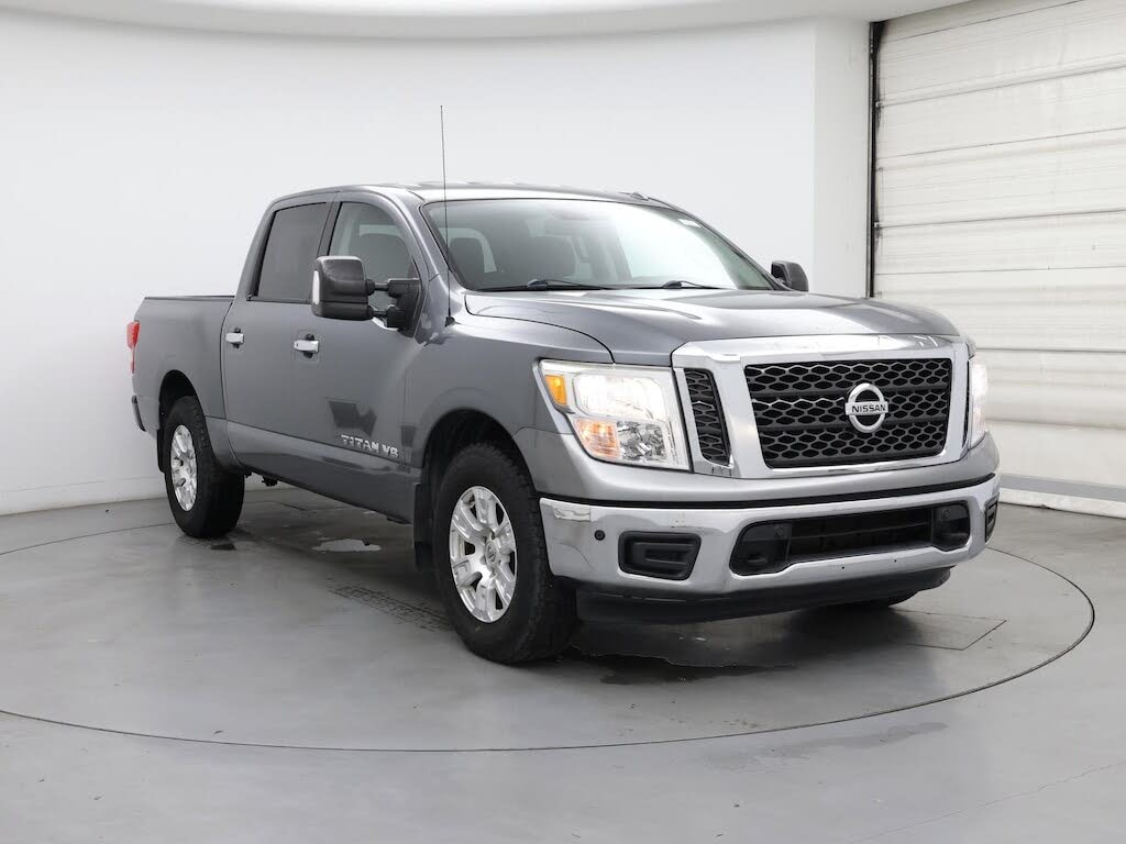 2018 Nissan Titan SV Crew Cab 4WD