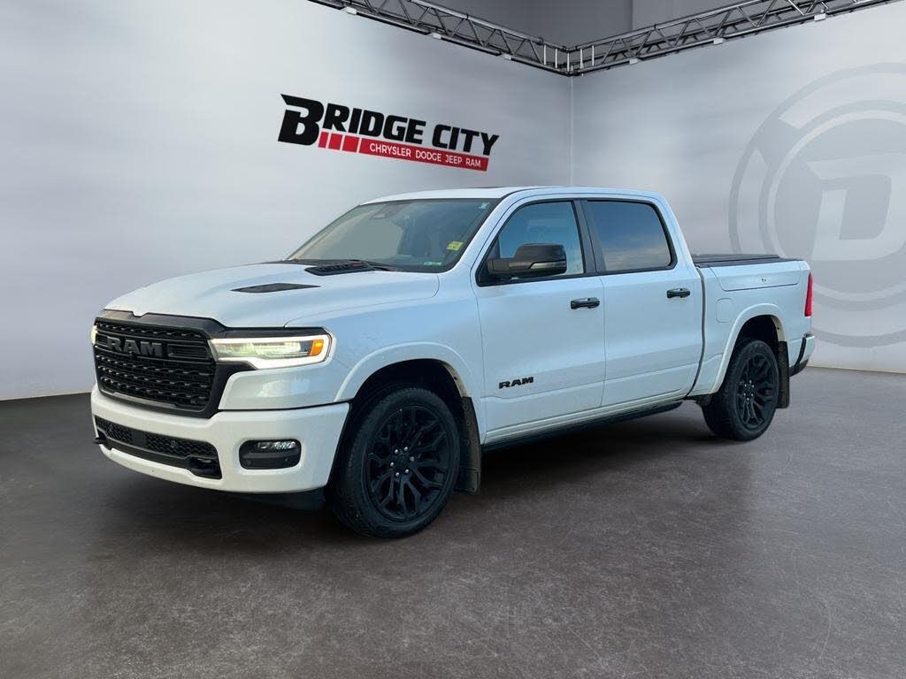 2025 RAM 1500 Limited Crew Cab 4WD