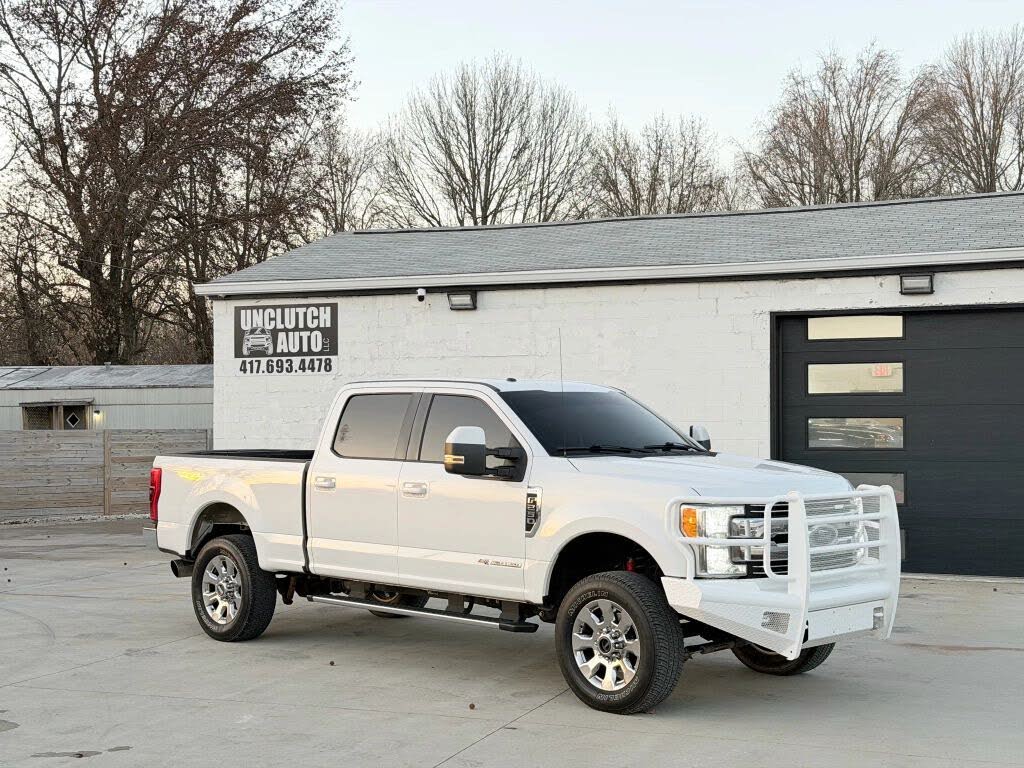 2017 Ford F-250 Super Duty Lariat Crew Cab 4WD