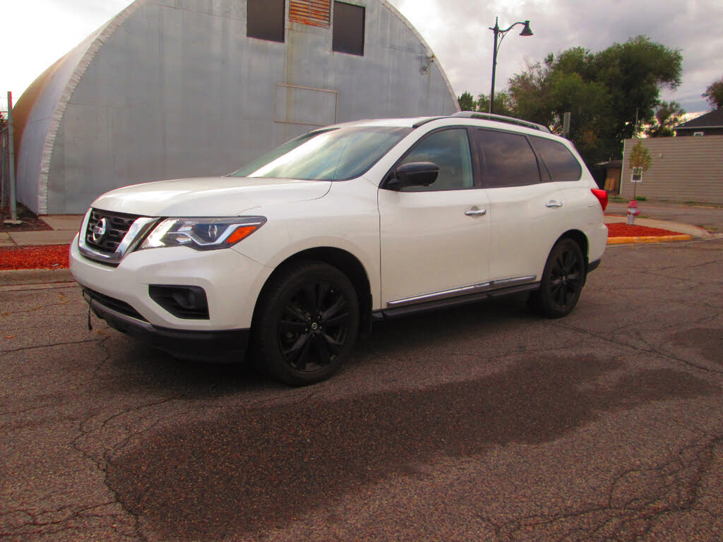 2017 Nissan Pathfinder Platinum 4WD
