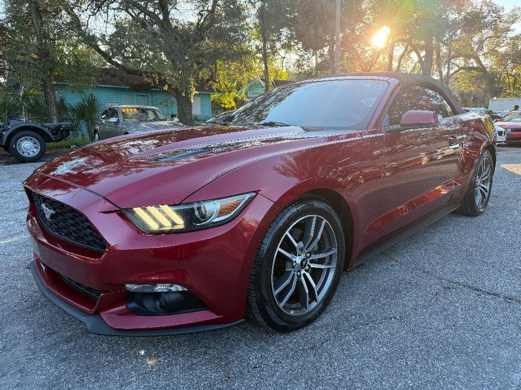 2017 Ford Mustang EcoBoost Premium Convertible RWD