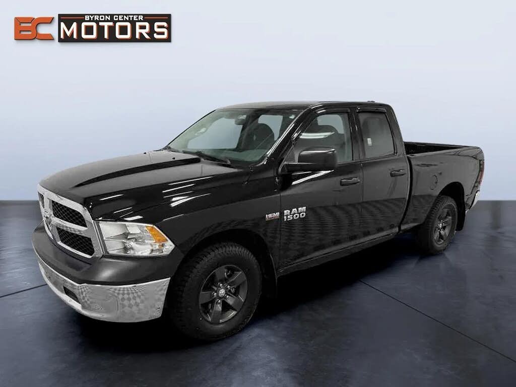 2015 RAM 1500 ST Quad Cab 4WD
