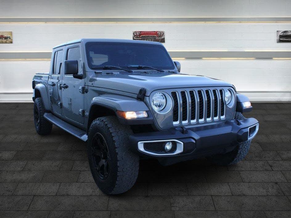 2021 Jeep Gladiator Overland Crew Cab 4WD