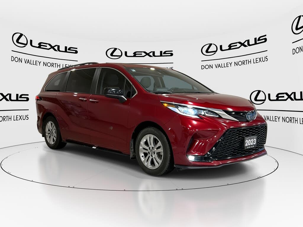 2023 Toyota Sienna XSE 7-Passenger AWD