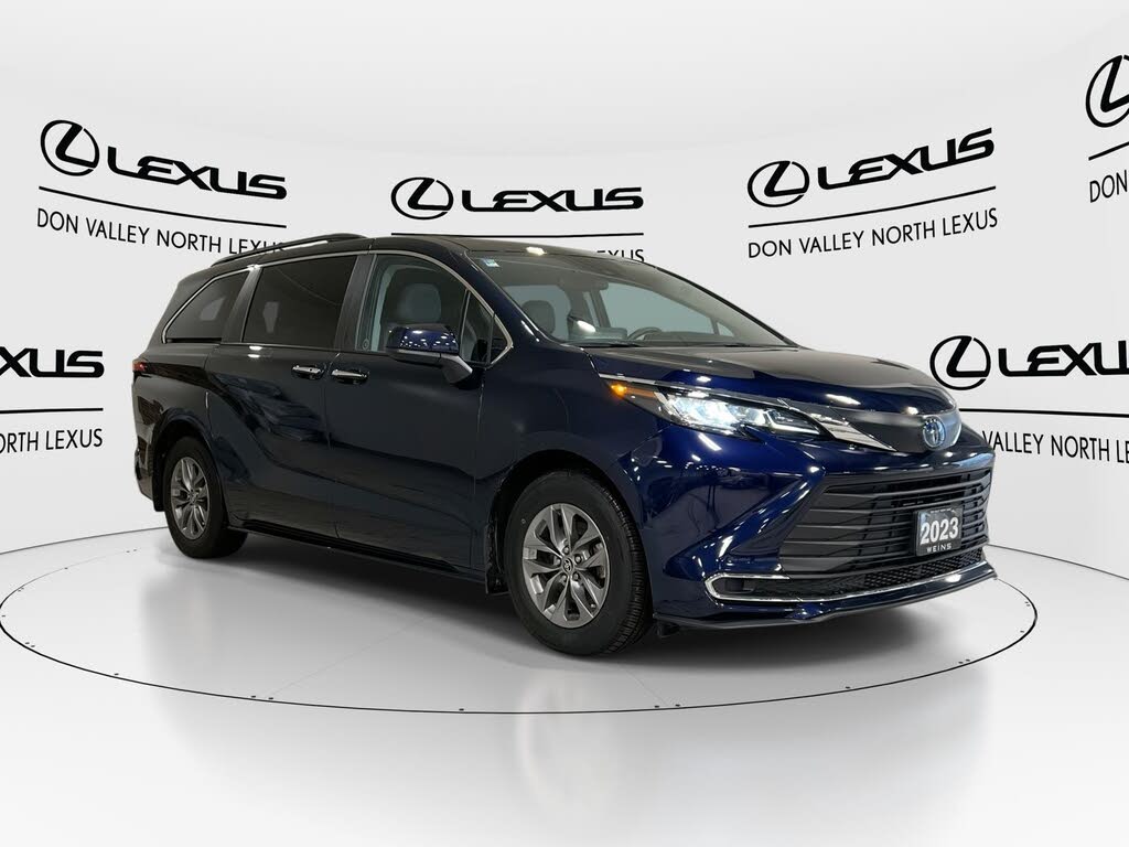 2023 Toyota Sienna XLE 8-Passenger FWD