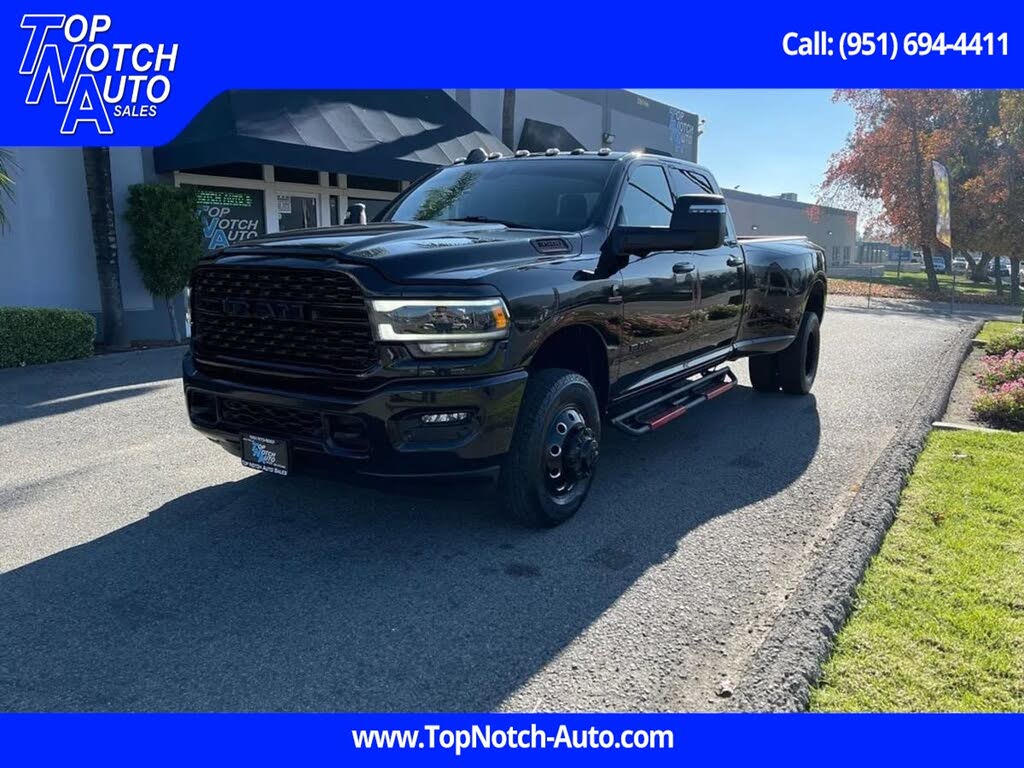 2024 RAM 3500 Big Horn Crew Cab LB DRW 4WD