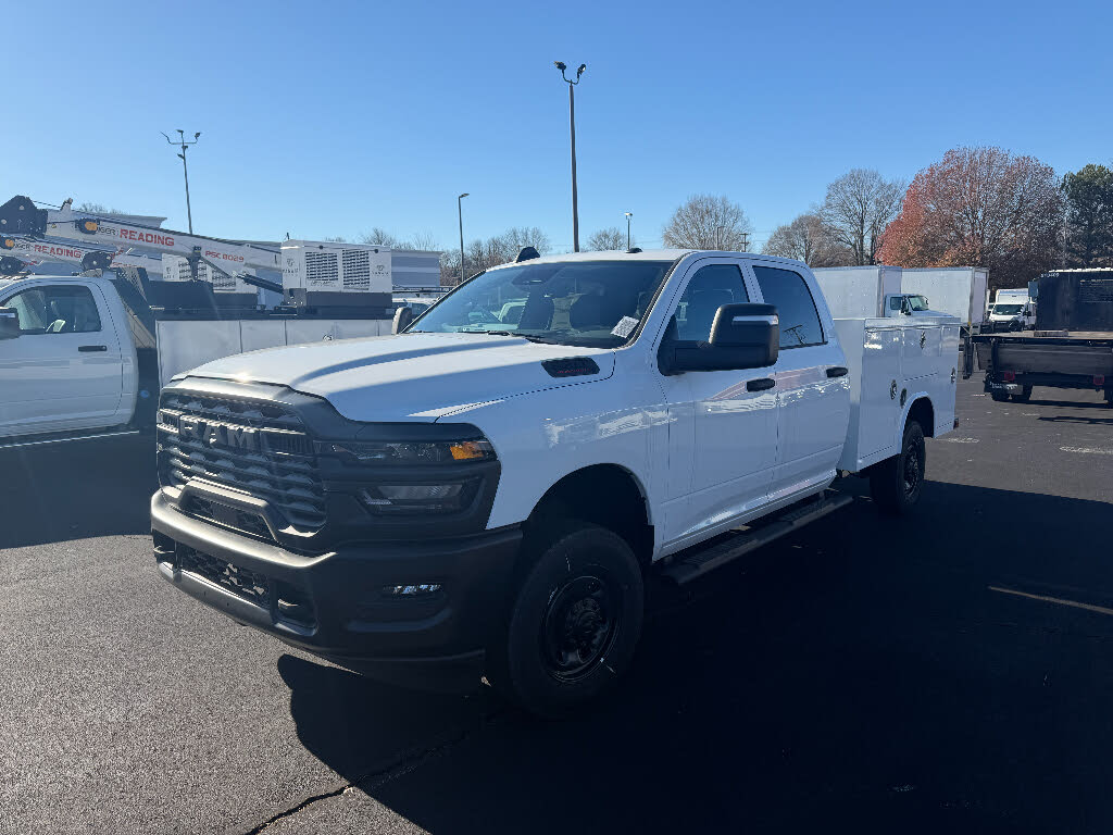 2025 RAM 2500 Tradesman Crew Cab LB 4WD