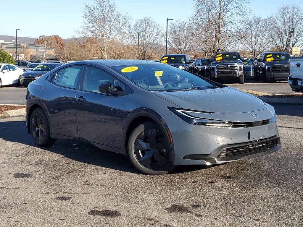 2026 Toyota Prius LE FWD