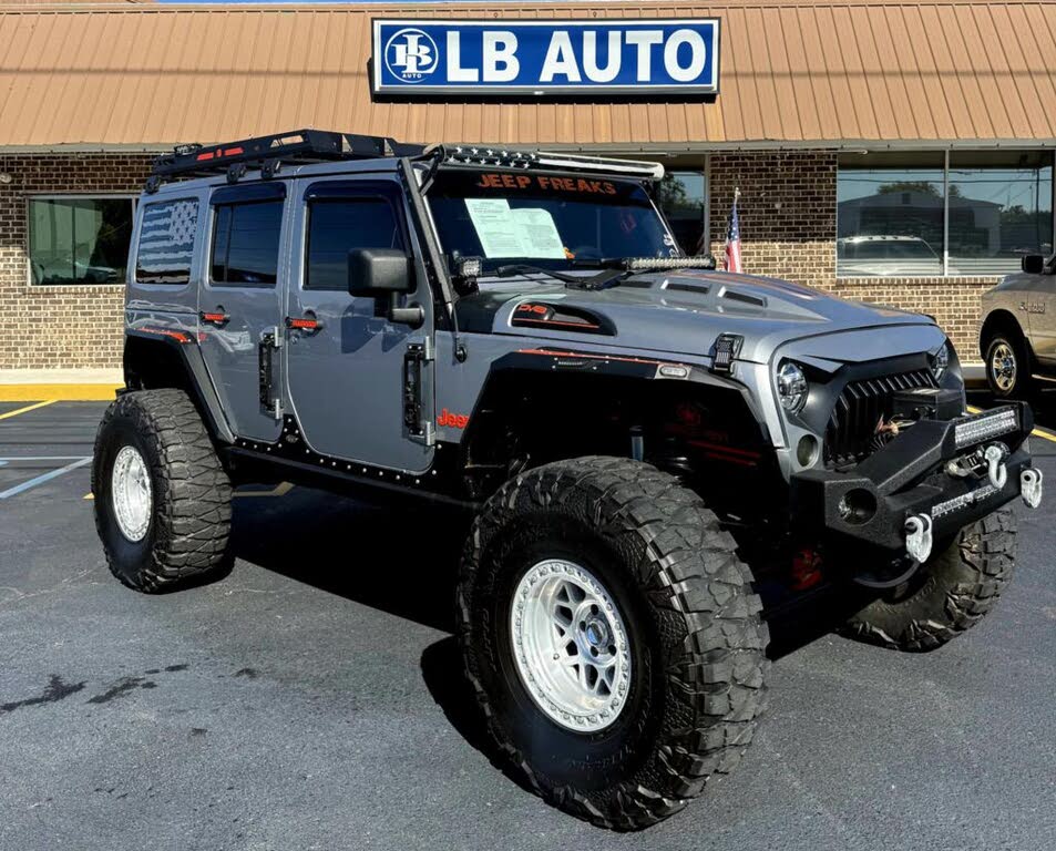 2013 Jeep Wrangler Unlimited Sahara 4WD