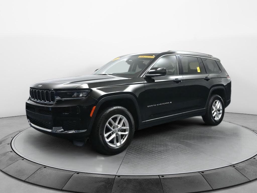 2022 Jeep Grand Cherokee L Laredo 4WD