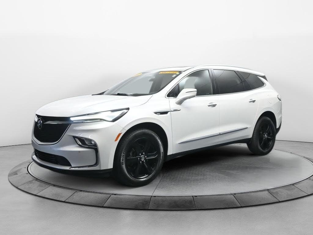 2023 Buick Enclave Essence FWD