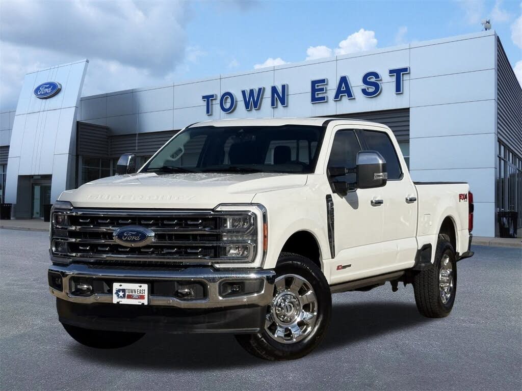 2023 Ford F-350 Super Duty Lariat Crew Cab 4WD