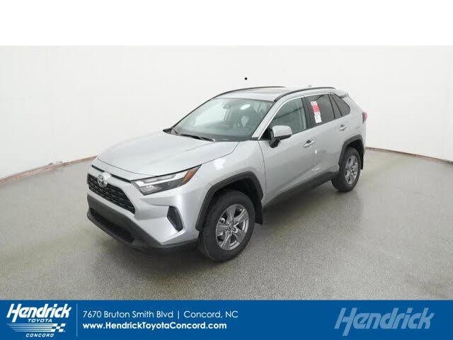 2025 Toyota RAV4 XLE FWD