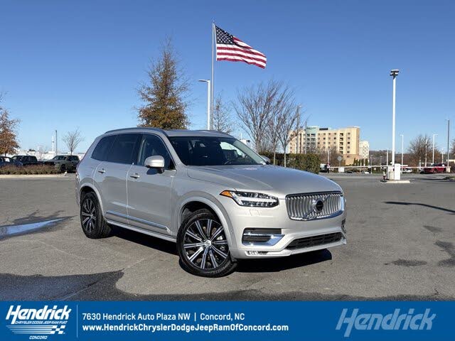 2025 Volvo XC90 B6 Plus Bright Theme 7-Passenger AWD
