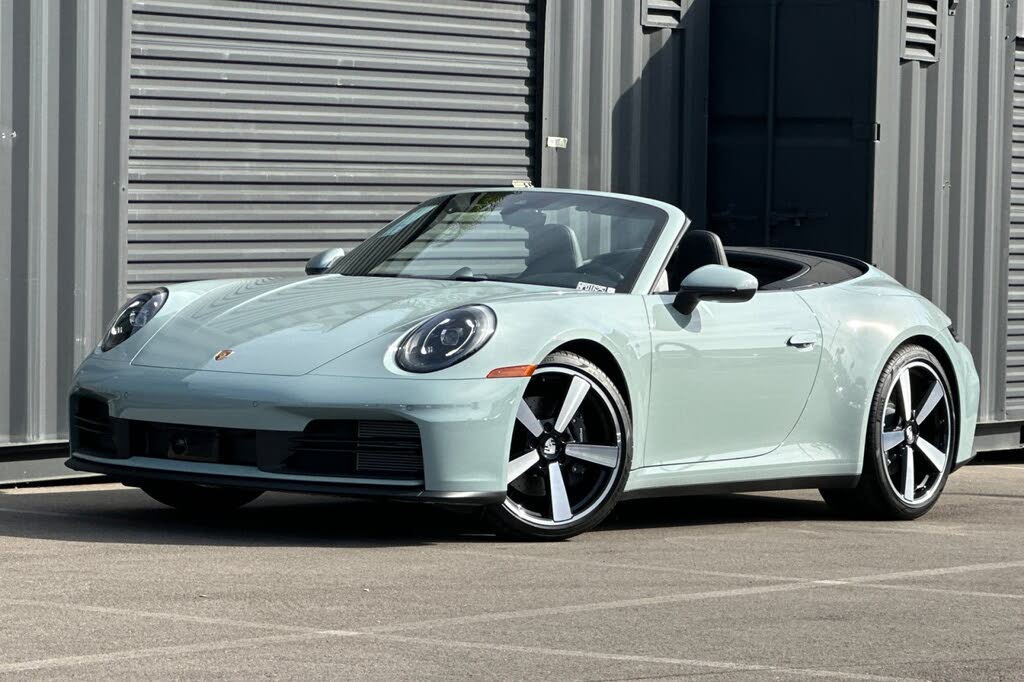 2026 Porsche 911 Carrera Cabriolet RWD