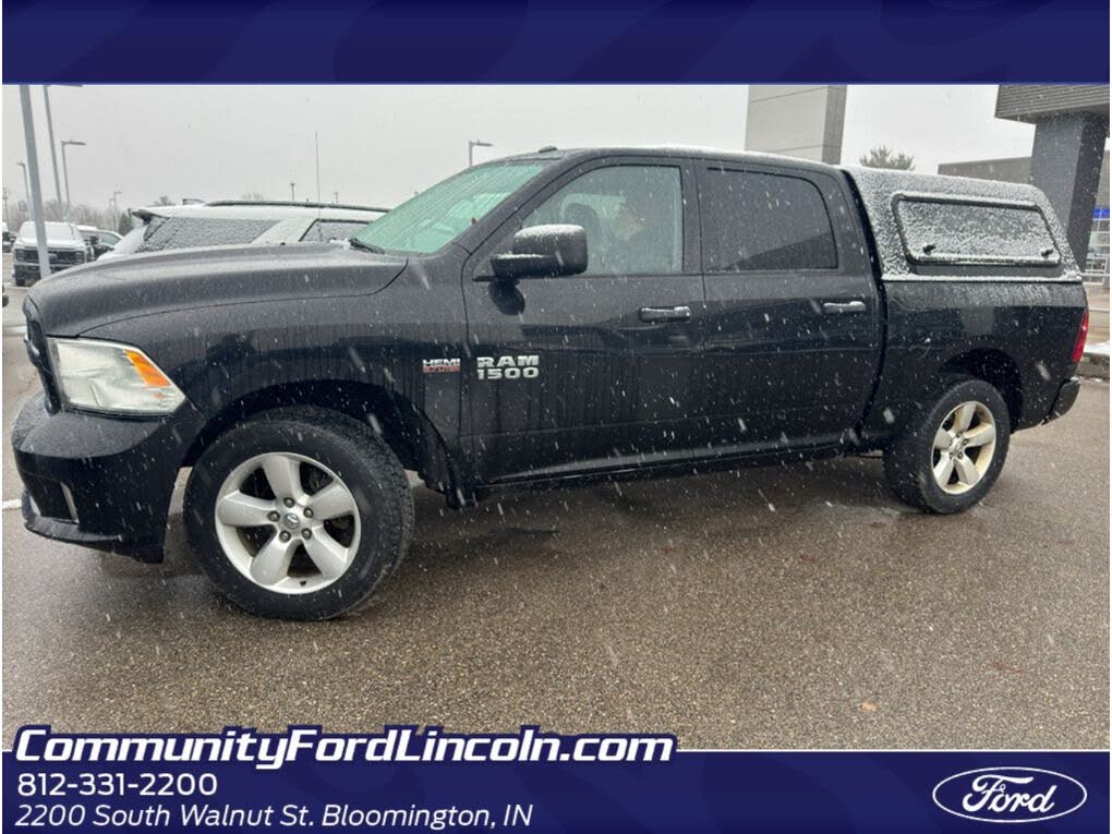 2016 RAM 1500 Express Crew Cab 4WD