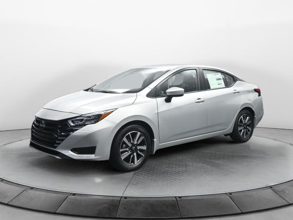 2025 Nissan Versa SV FWD