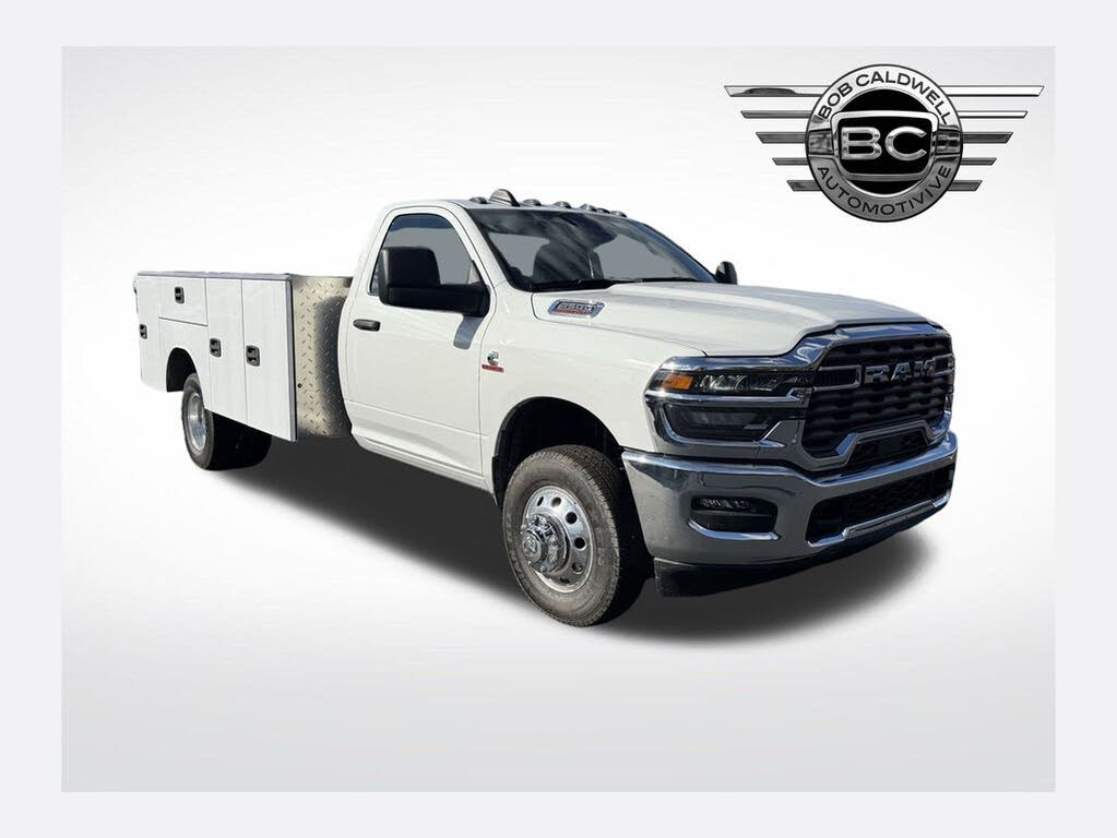 2026 RAM 3500 Chassis Tradesman Regular Cab LB DRW 4WD