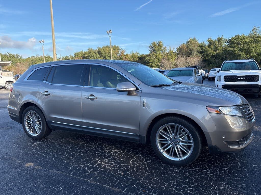 2019 Lincoln MKT AWD
