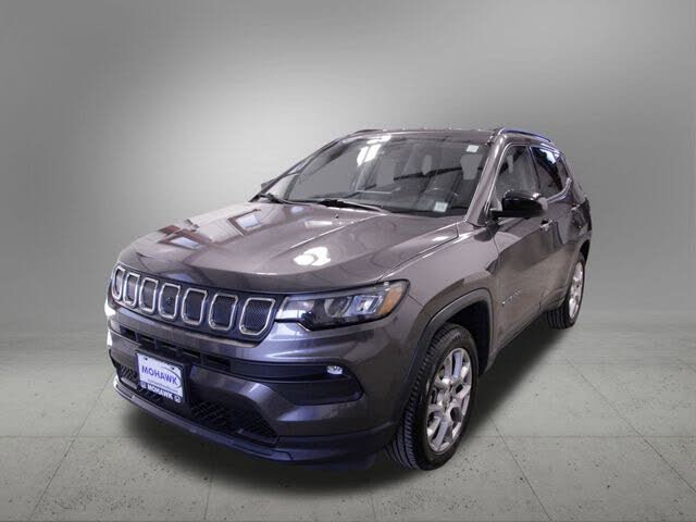2022 Jeep Compass Latitude Lux 4WD