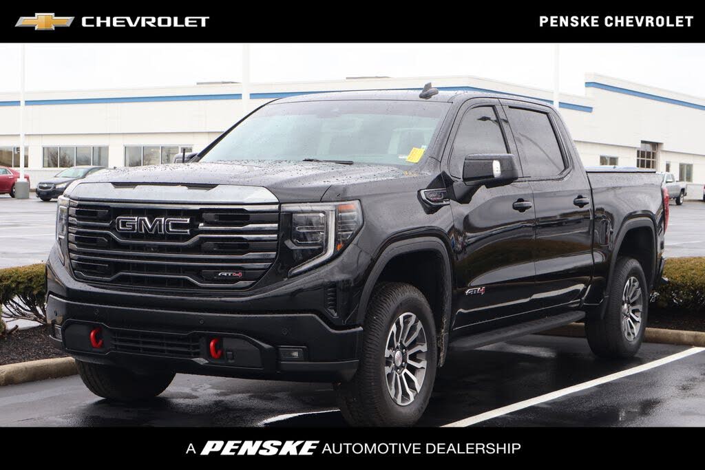 2022 GMC Sierra 1500 AT4 Crew Cab 4WD