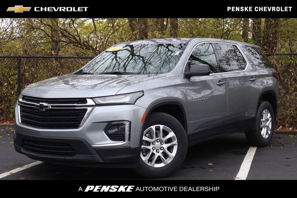 2023 Chevrolet Traverse LS FWD
