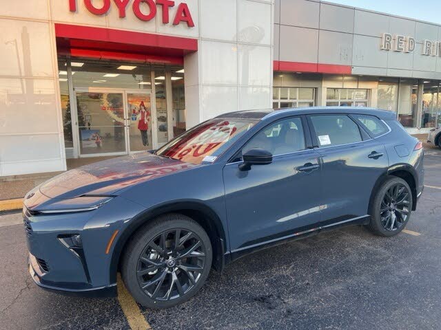 2025 Toyota Crown Signia Limited AWD