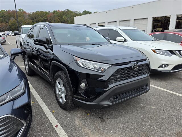 2019 Toyota RAV4 XLE FWD