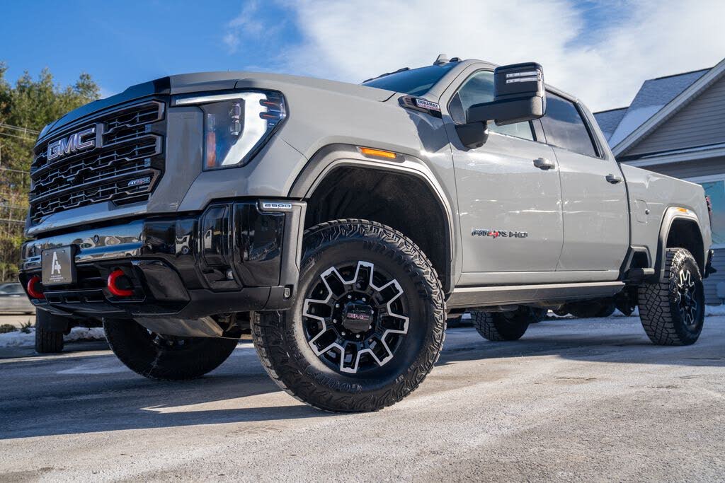 2025 GMC Sierra 2500HD AT4X Crew Cab 4WD