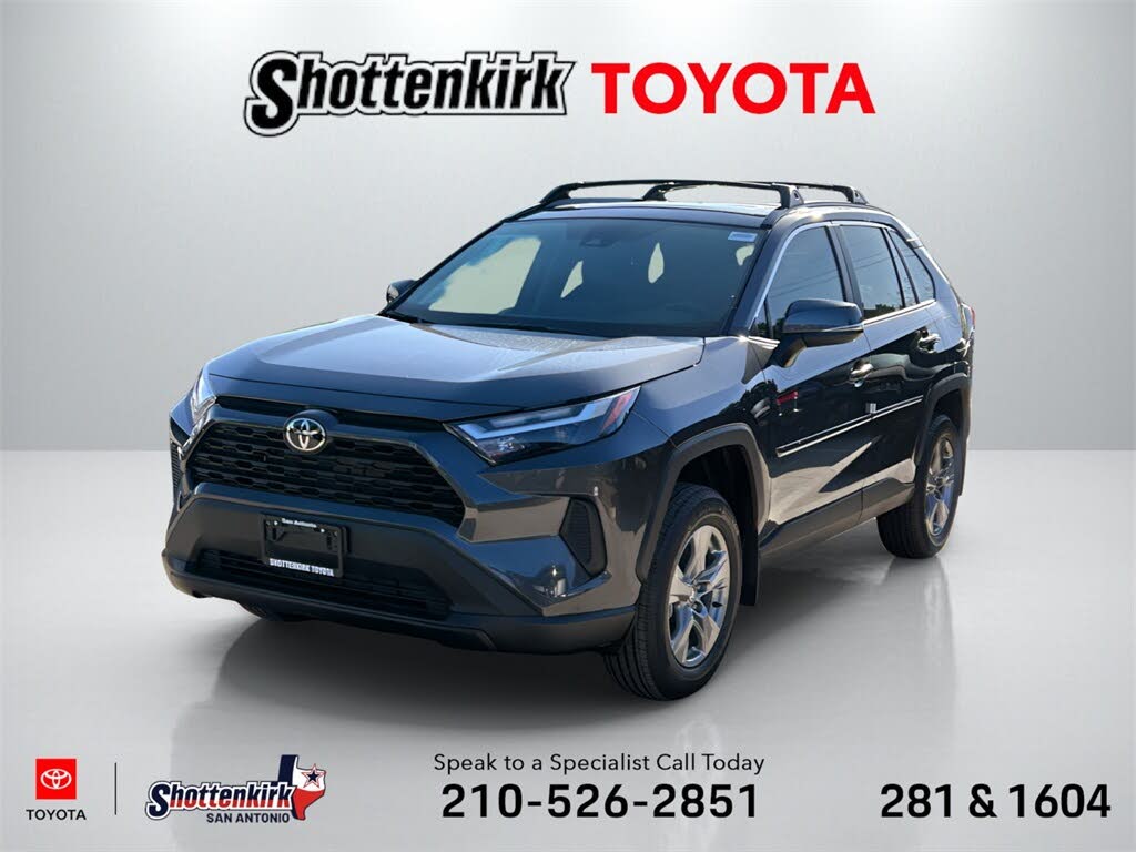 2025 Toyota RAV4 XLE FWD