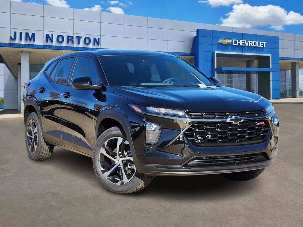 2026 Chevrolet Trax RS with 1RS FWD