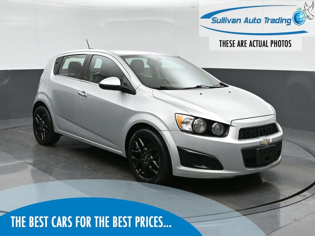 2015 Chevrolet Sonic LTZ Hatchback FWD