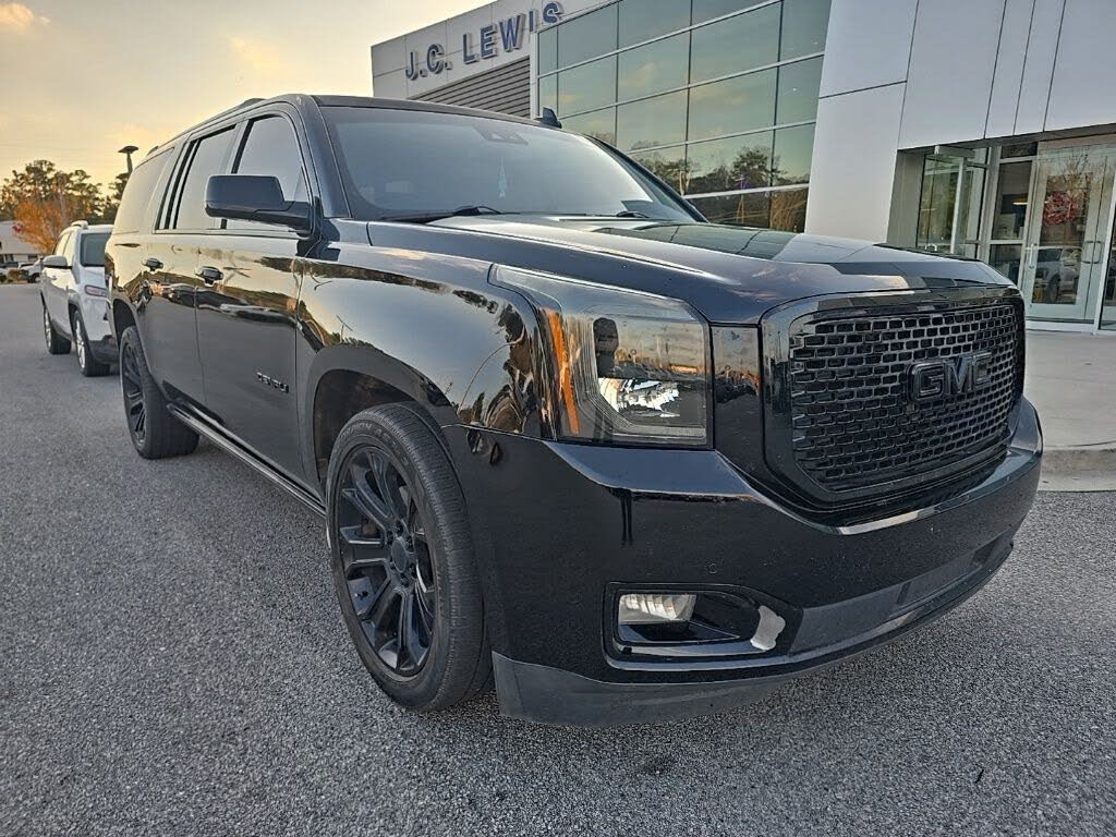 2017 GMC Yukon XL Denali RWD
