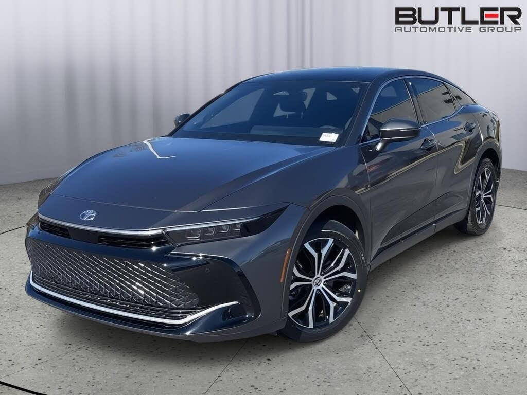 2023 Toyota Crown Limited AWD