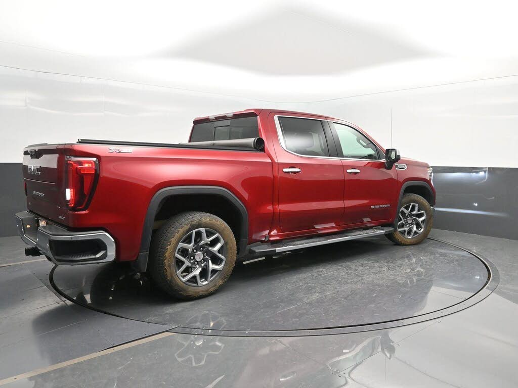 2024 GMC Sierra 1500 SLT Crew Cab 4WD