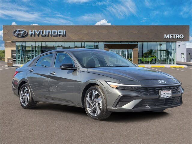 2025 Hyundai Elantra SEL Sport FWD