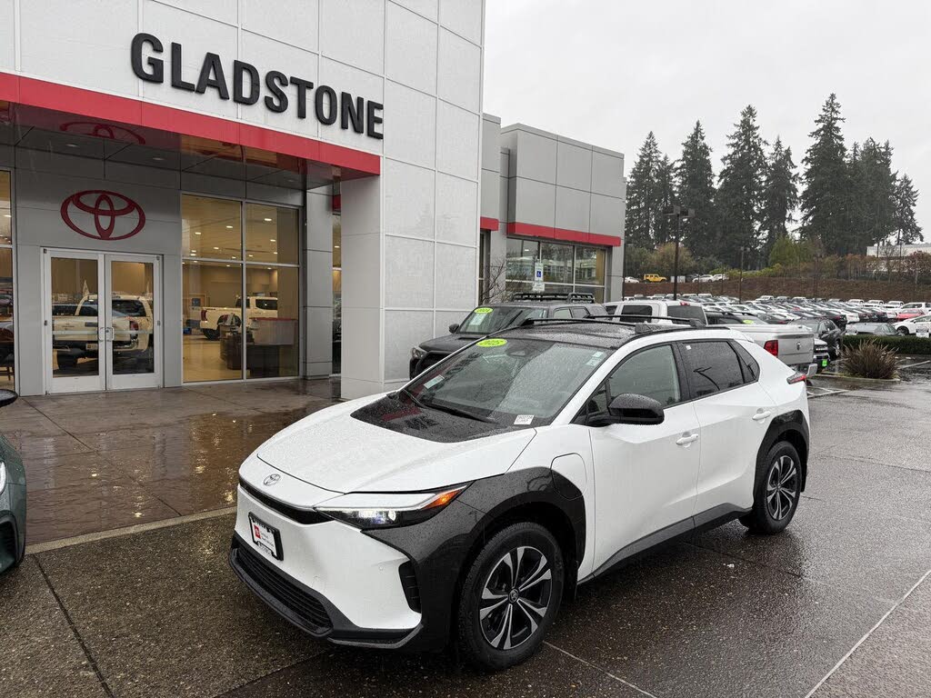 2025 Toyota bZ4X XLE AWD