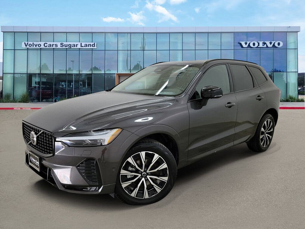 2025 Volvo XC60 B5 Plus Dark Theme AWD