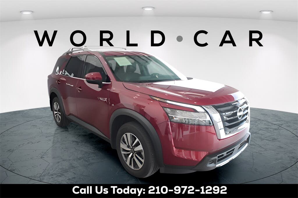 2024 Nissan Pathfinder SL FWD