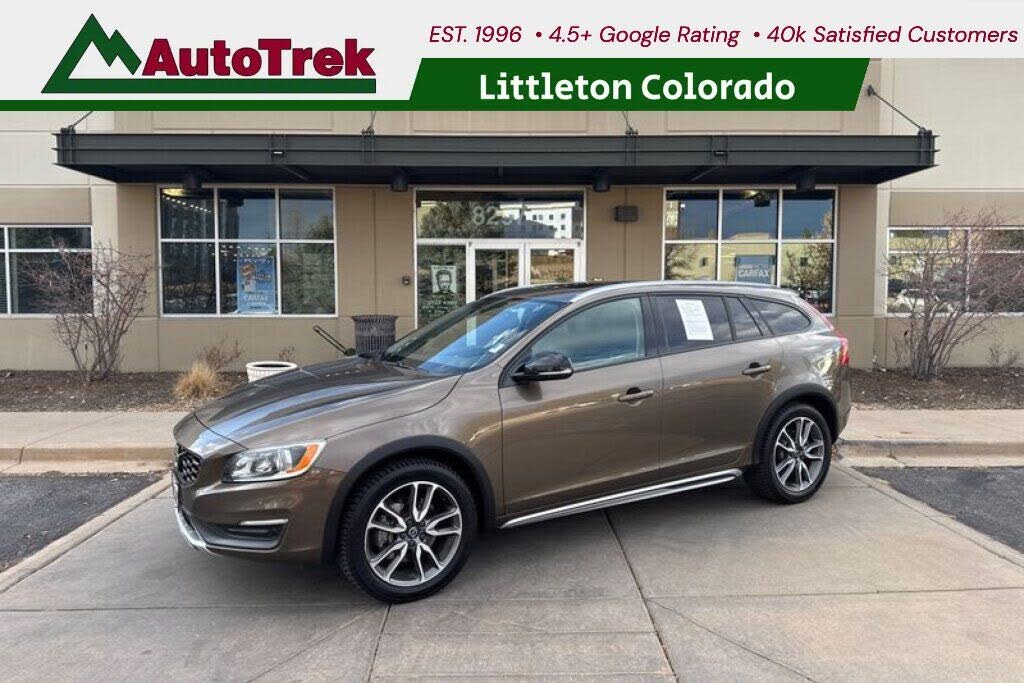 2016 Volvo V60 Cross Country