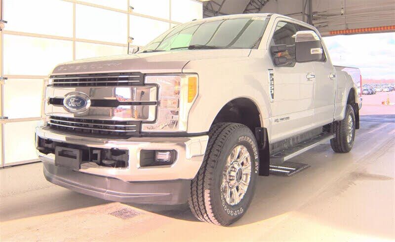 2017 Ford F-350 Super Duty Lariat Crew Cab 4WD