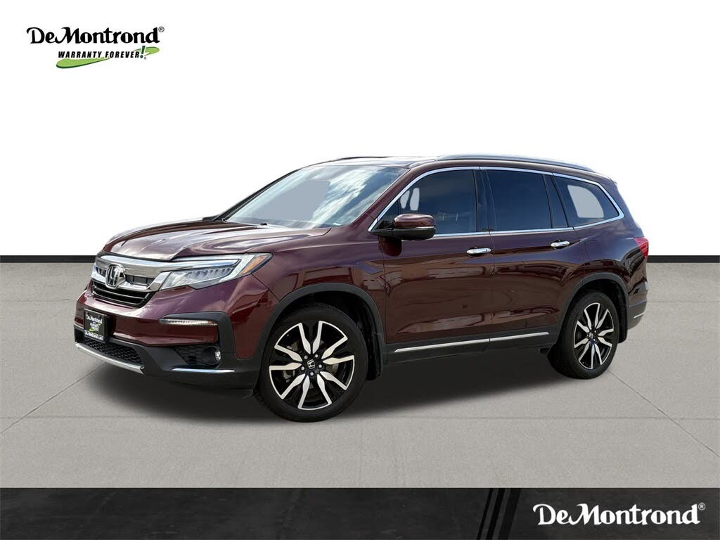 2021 Honda Pilot Touring FWD with Rear Captains Chairs