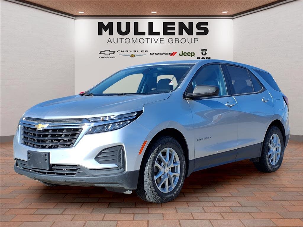 2022 Chevrolet Equinox LS FWD with 1LS