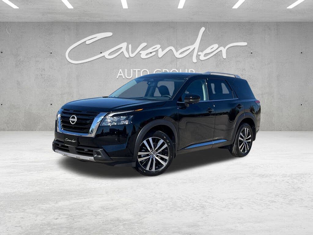 2025 Nissan Pathfinder Platinum FWD