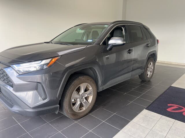 2025 Toyota RAV4 XLE FWD