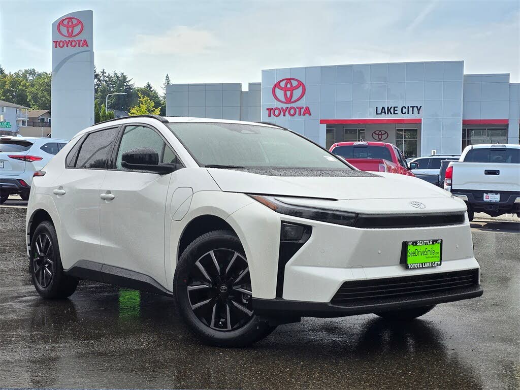 2026 Toyota bZ XLE Plus FWD