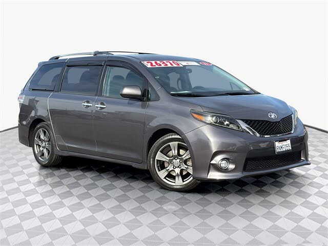 2017 Toyota Sienna SE 8-Passenger FWD